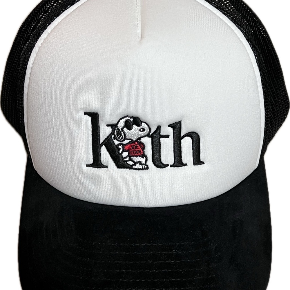 Kith Peanuts Black Mesh Trucker Cap